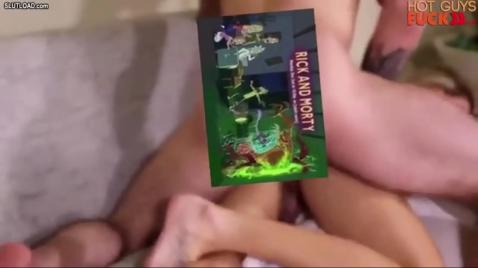 Парень лижет у шлюхи анал