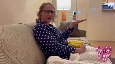 Блондинка в шоке от мужского члена